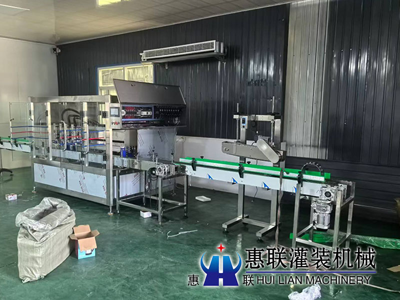 濰坊調(diào)味品灌裝機安裝現(xiàn)場